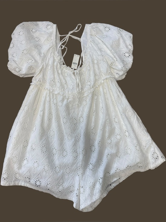 Pilcro Other - Pilcro Puff Sleeve Eyelet Romper Sz L NWT Babydoll Style